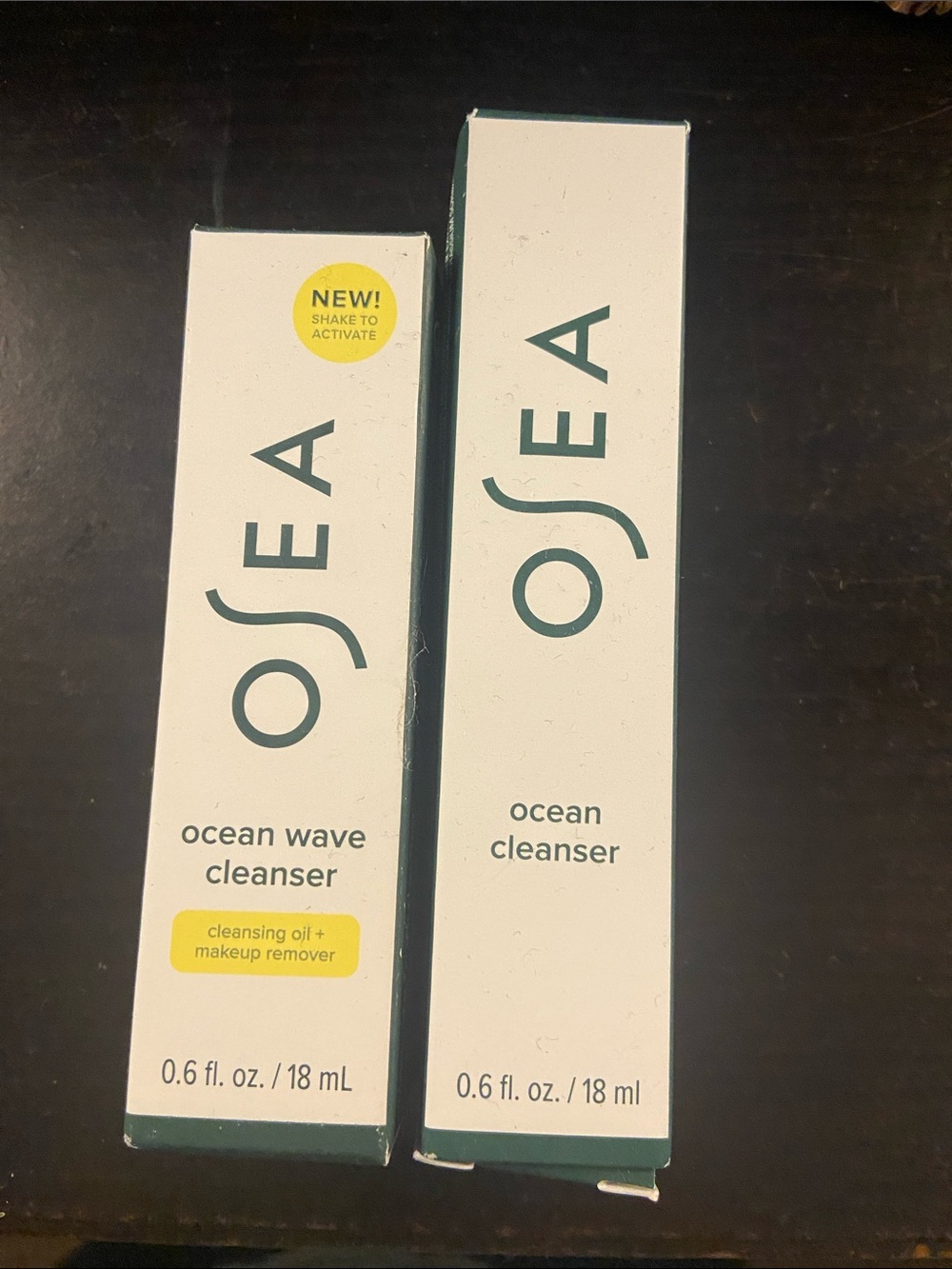 Sea Ocean Cleanser Duo in Green and White